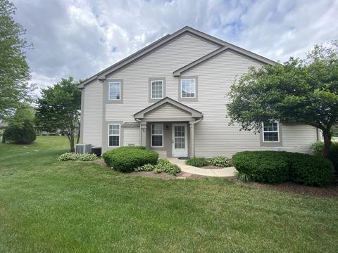 599 Lancaster Cir, Elgin, IL 60123 photo 2