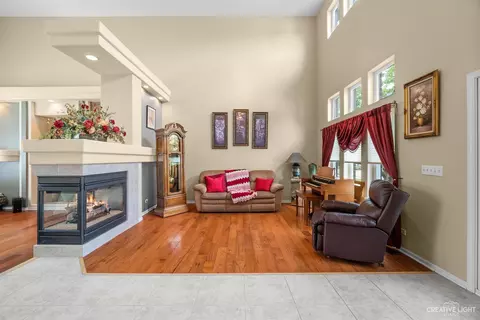 2516 Pinehurst Dr, Aurora, IL 60506 photo 6