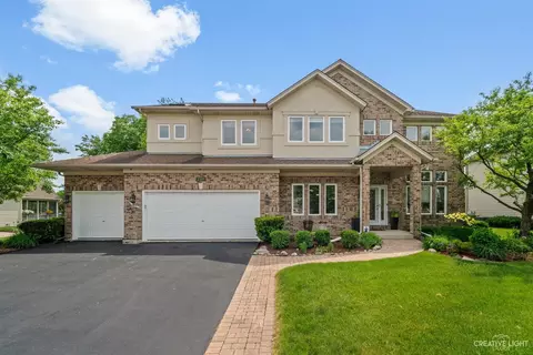 2516 Pinehurst Dr, Aurora, IL 60506 photo 1