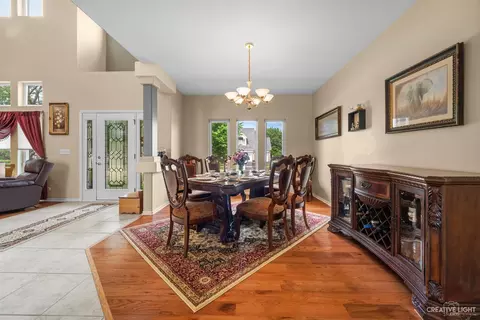 2516 Pinehurst Dr, Aurora, IL 60506 photo 4