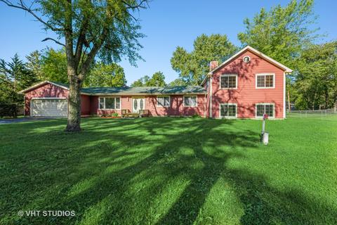 10209 Wilmette Ave, Algonquin, IL 60102 photo 1