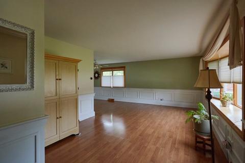 1203 Tulip Ln, Bartlett, IL 60103 photo 9
