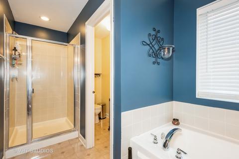 3059 Chalkstone Ave, Elgin, IL 60124 photo 15
