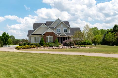 1500 Cherry Valley Rd, Bull Valley, IL 60050 photo 2