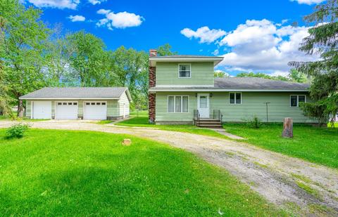 136 E 1st St, Braidwood, IL 60408 photo 1