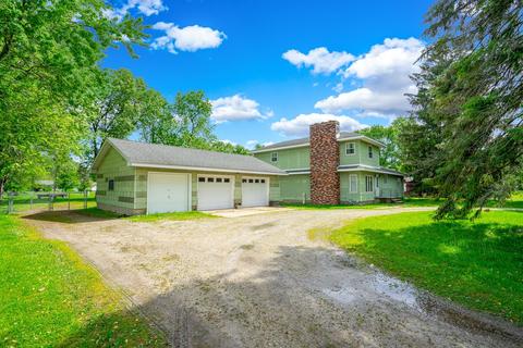 136 E 1st St, Braidwood, IL 60408 photo 2