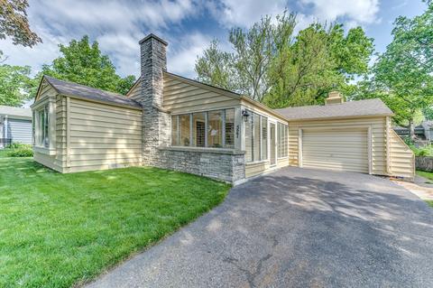 527 Dodson St, Geneva, IL 60134 photo 1