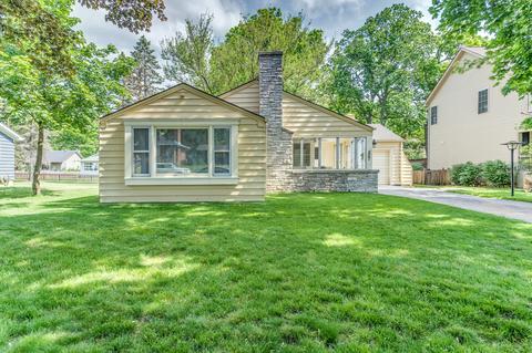 527 Dodson St, Geneva, IL 60134 photo 2