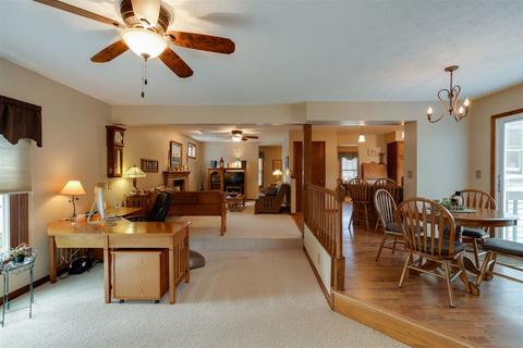 1709 Fairfield Dr, Normal, IL 61761 photo 8