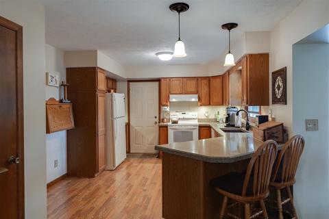 1709 Fairfield Dr, Normal, IL 61761 photo 5