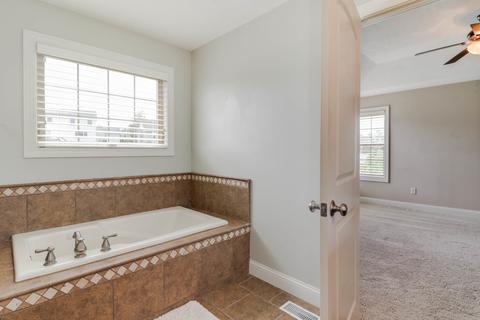 5013 Longfield Rd, Bloomington, IL 61705 photo 30