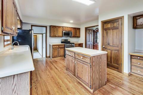 1290 W Dovington Dr, Hoffman Estates, IL 60169 photo 7