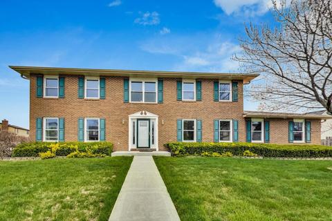 1290 W Dovington Dr, Hoffman Estates, IL 60169 photo 2