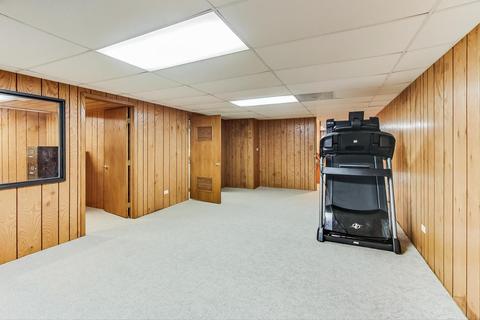 1290 W Dovington Dr, Hoffman Estates, IL 60169 photo 24