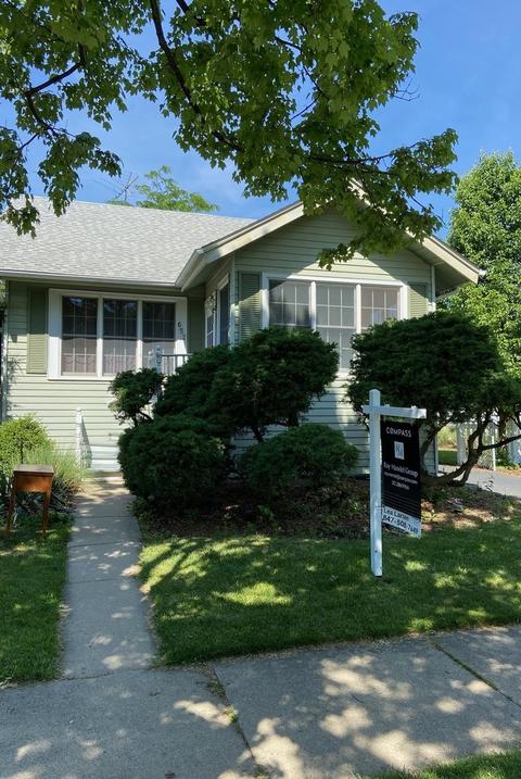 652 S Mitchell Ave, Elmhurst, IL 60126 photo 4