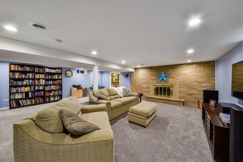 809 N Fordham Ave, Aurora, IL 60506 photo 18
