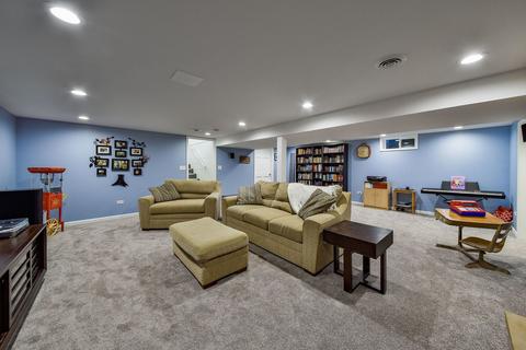 809 N Fordham Ave, Aurora, IL 60506 photo 19
