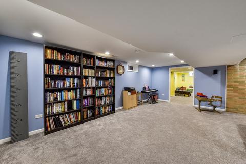809 N Fordham Ave, Aurora, IL 60506 photo 20