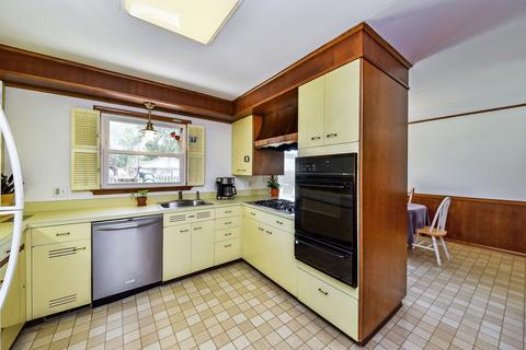 809 N Fordham Ave, Aurora, IL 60506 photo 6