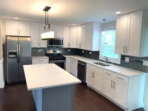 15444 Birch Rd, Markham, IL 60428 photo 3
