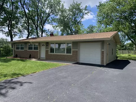 15444 Birch Rd, Markham, IL 60428 photo 2