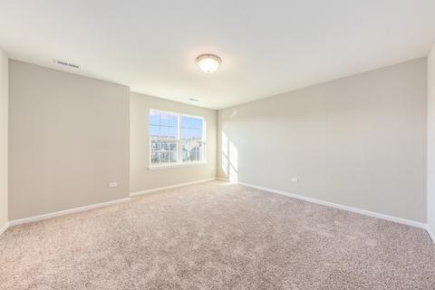 2104 Daly Ln, Plainfield, IL 60586 photo 2
