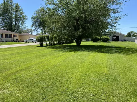 205 N Steele St, Cherry, IL 61317 photo 4