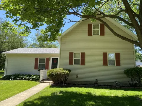 205 N Steele St, Cherry, IL 61317 photo 1