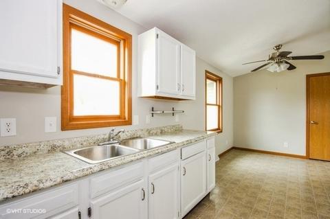 102 S Elm St, Mclean, IL 61754 photo 13