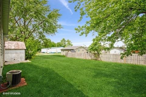 102 S Elm St, Mclean, IL 61754 photo 5