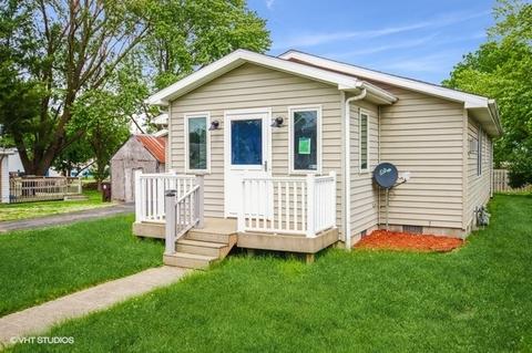 102 S Elm St, Mclean, IL 61754 photo 2