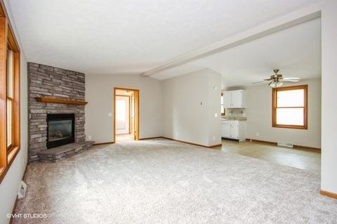 102 S Elm St, Mclean, IL 61754 photo 10