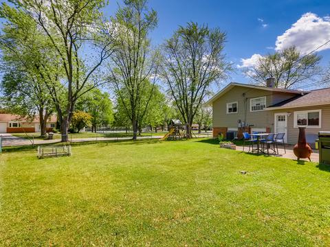 665 Western St, Hoffman Estates, IL 60169 photo 25