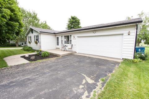 514 Emma St, Chenoa, IL 61726 photo 4