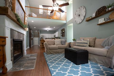 2002 Jeffrey Ln, Elgin, IL 60123 photo 4