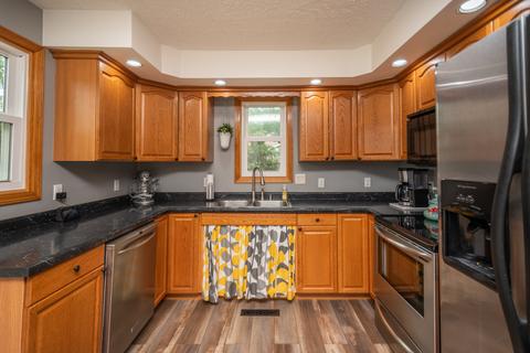 211 N 2nd Ave, Chenoa, IL 61726 photo 9