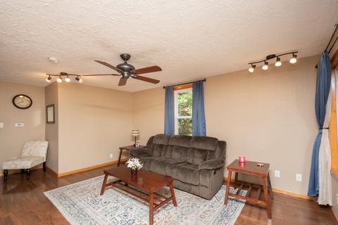 211 N 2nd Ave, Chenoa, IL 61726 photo 6