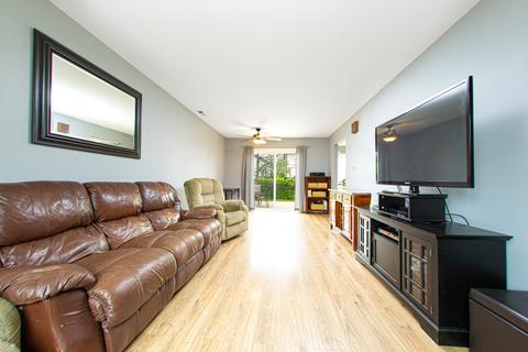 1501 Chippewa Trl, Wheeling, IL 60090 photo 5