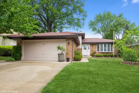 624 W Eggerding Dr, Addison, IL 60101 photo 1