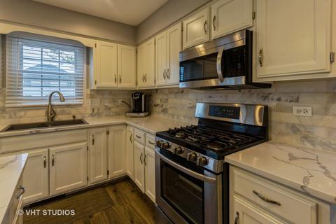 23041 Benet Ln, Plainfield, IL 60586 photo 3