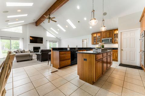 409 Turf Ln, Wheaton, IL 60187 photo 6