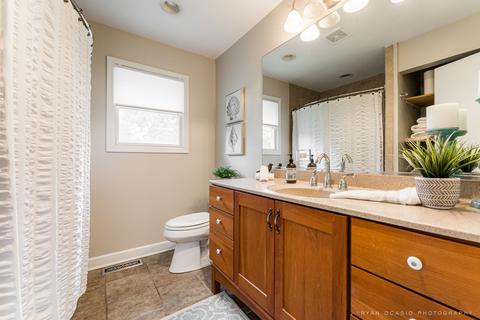 409 Turf Ln, Wheaton, IL 60187 photo 16