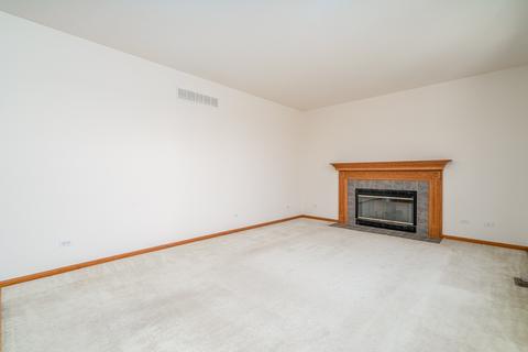 1639 Manor Oaks Dr, Plainfield, IL 60586 photo 9