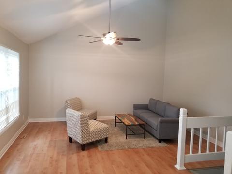 5501 W Creekside Ct, Mchenry, IL 60050 photo 8