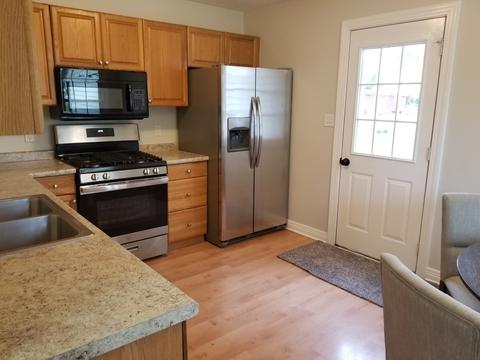 5501 W Creekside Ct, Mchenry, IL 60050 photo 4