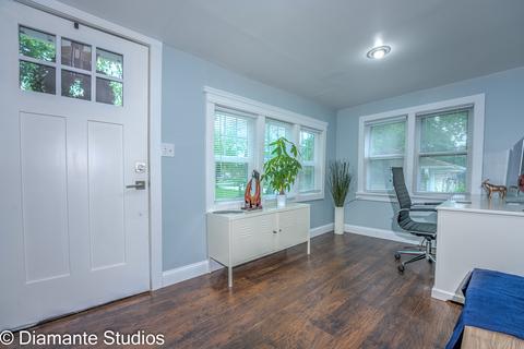1379 E Forest Ave, Des Plaines, IL 60018 photo 3