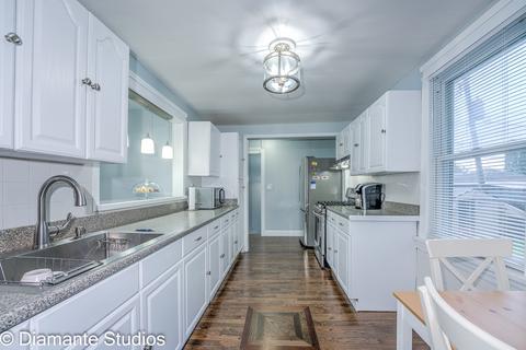 1379 E Forest Ave, Des Plaines, IL 60018 photo 9