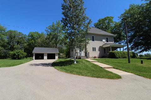 4 S Heitter Rd, Freeport, IL 61032 photo 1