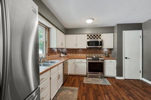 2310 Belmore Dr, Champaign, IL 61821 photo 9