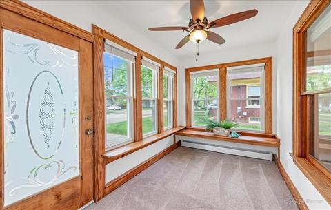 764 Pine St, Elgin, IL 60123 photo 3